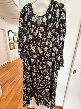 Lane Bryant Size 22 Black Floral Long Sleeve Midi Dress